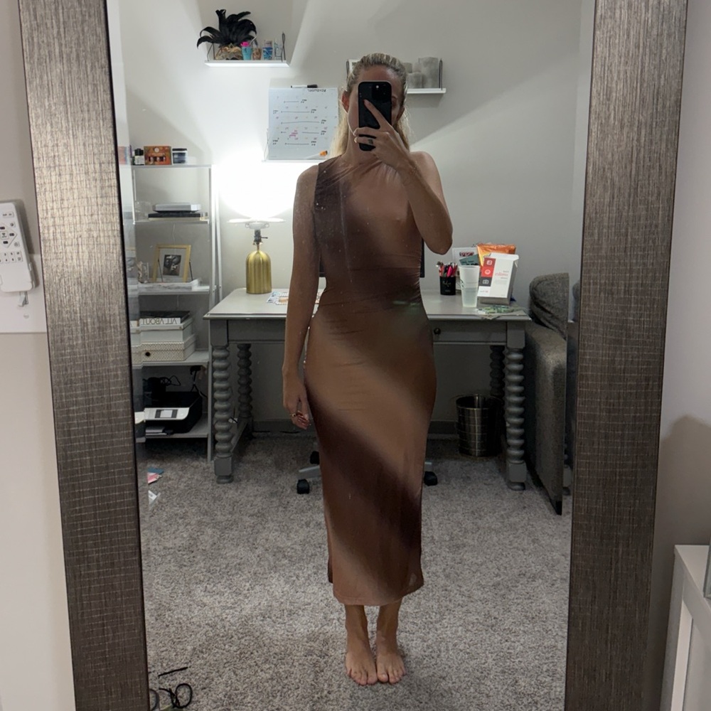 Hello Molly Dress in Brown